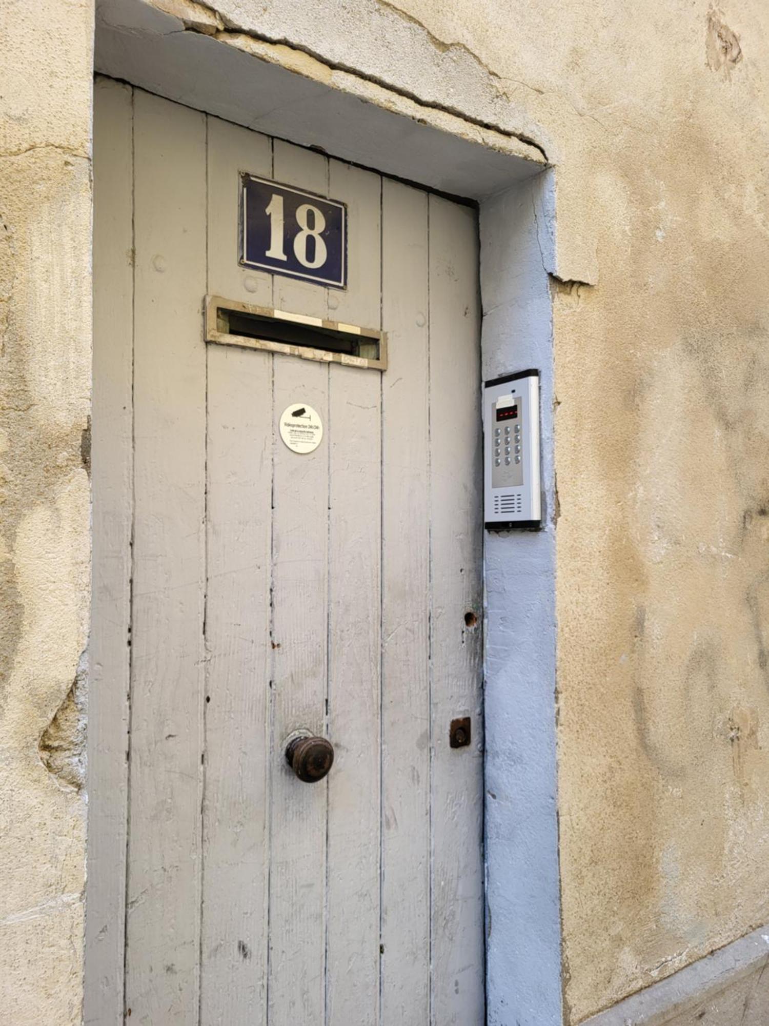 T2 Intra-Murros "Le Lavande" Avec Garage Avignon Exteriör bild